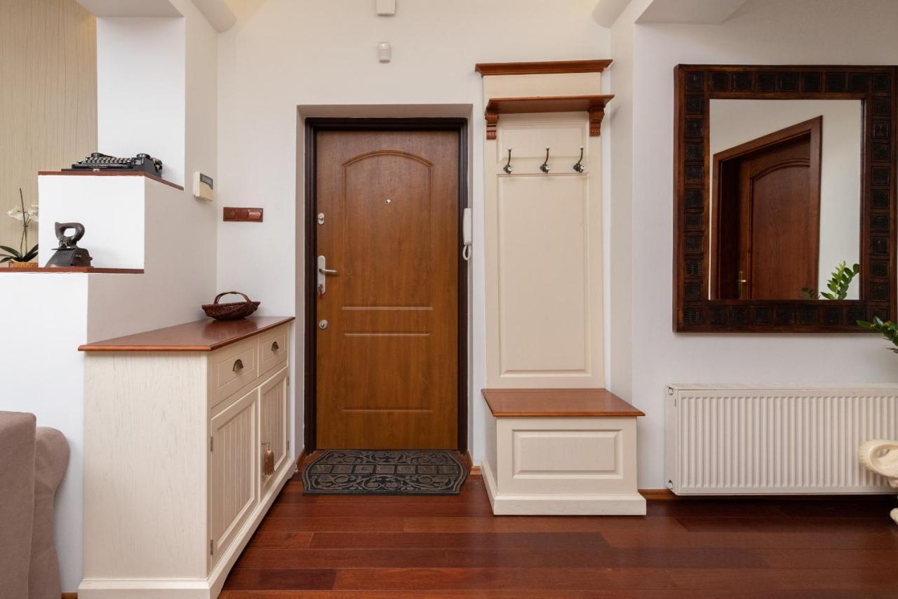 Gdynia Centrum Wyjatkowy Apartament Przy Promenadzie Z Balkonem By Noclegi Renters Luaran gambar