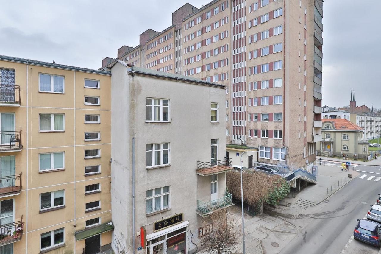 Gdynia Centrum Wyjatkowy Apartament Przy Promenadzie Z Balkonem By Noclegi Renters Luaran gambar